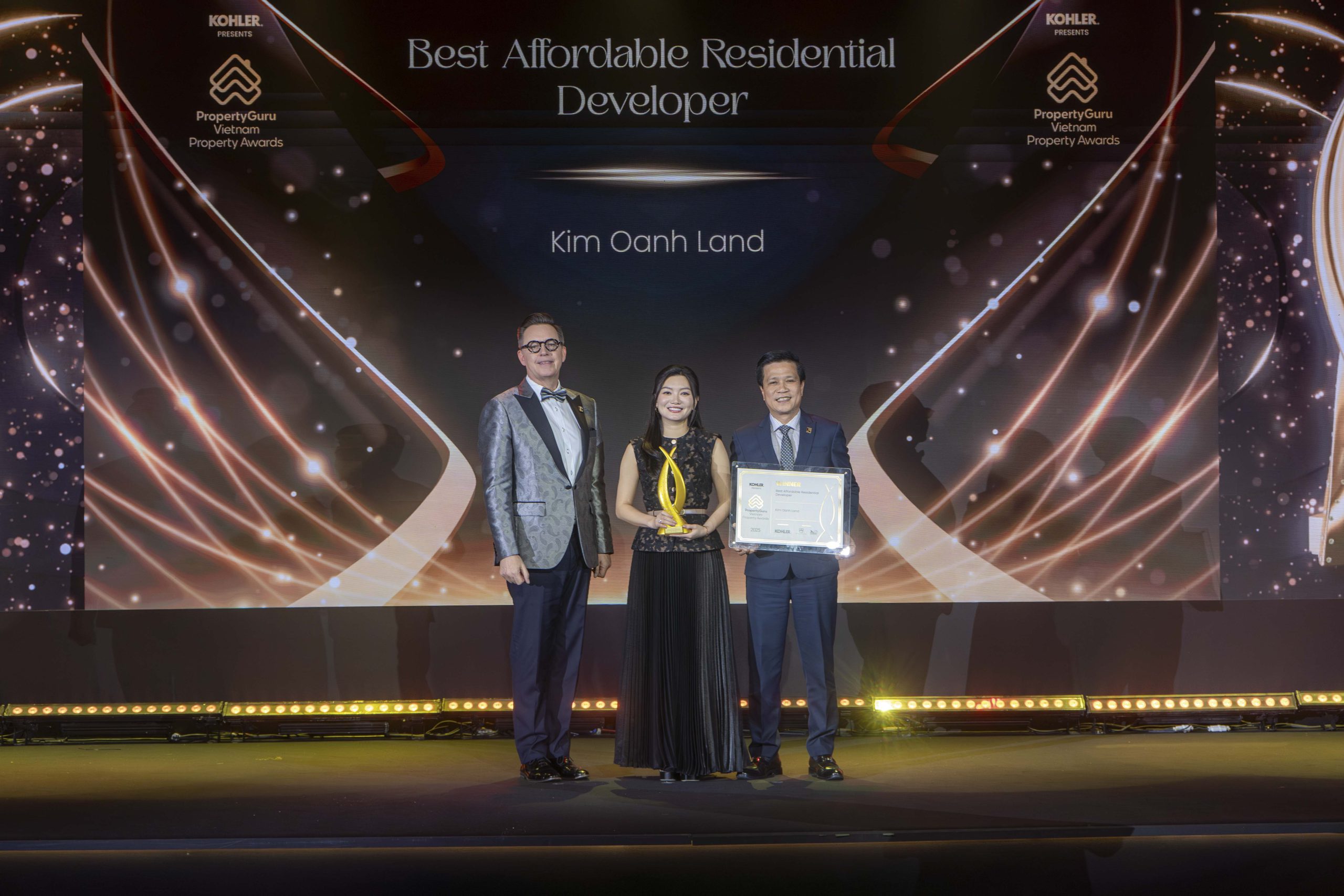 Kim Oanh Land nhận giải Best Affordable Residential Developer tại Lễ trao giải PropertyGuru Vietnam Property Awards 2025 hồi tháng 10/2025